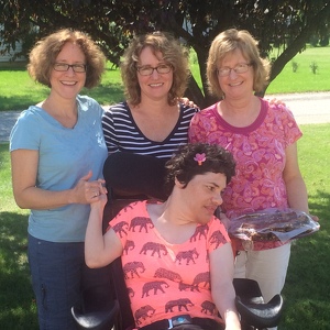 Fundraising Page: Maureen, Laura, Jennifer Burke
